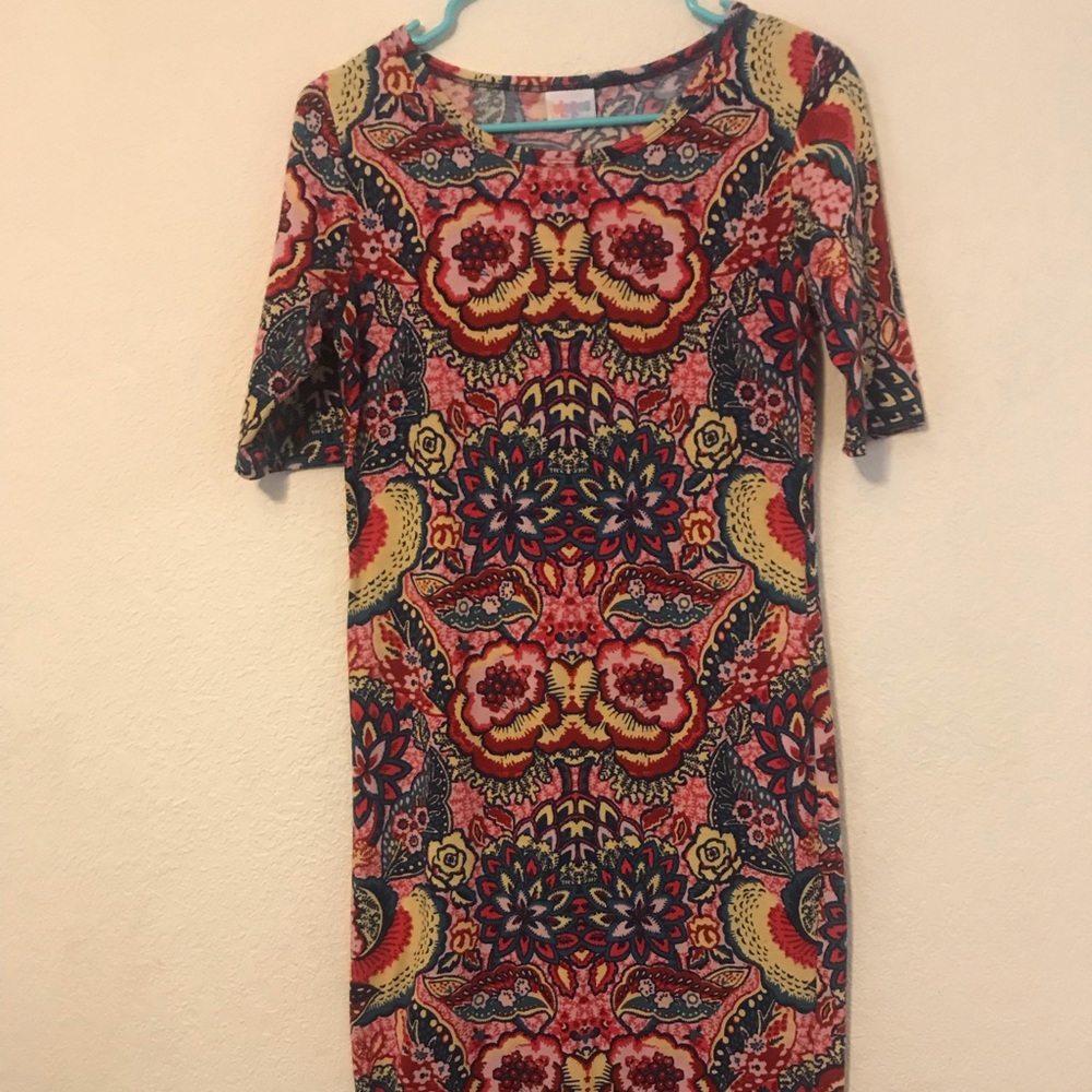 Women’s Lularoe Julia dress
